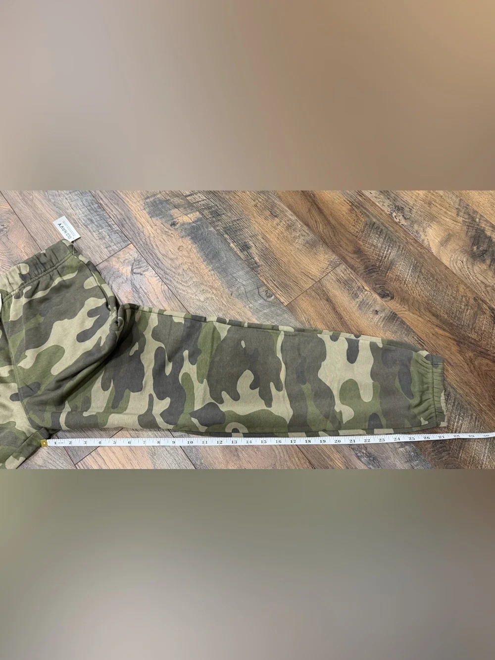 Old Navy Green Camo Joggers, Baggy, Size 14/16 Boys Sweatpants Athletic, NEW